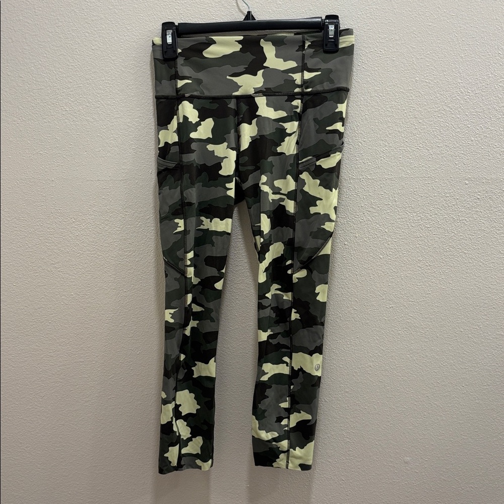 Lululemon Fast and Free High Rise Crop 23" Heritage 365 Camo Crispin Green Multi - Picture 4 of 9